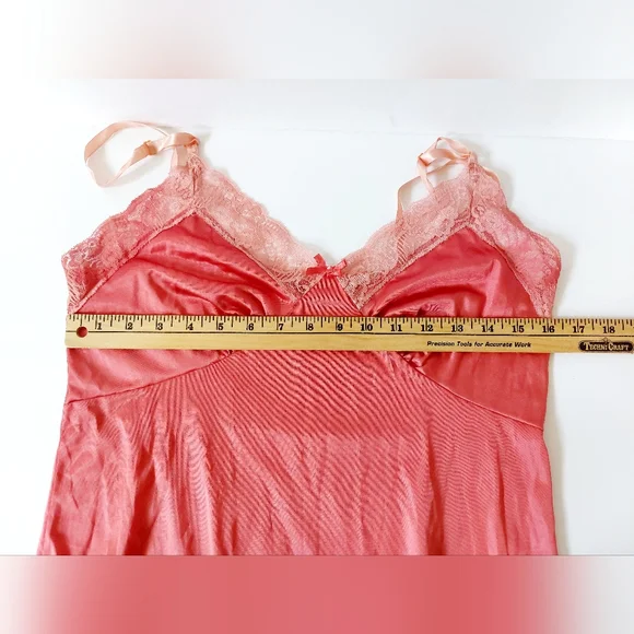 Vintage Coral Slip with Lace Details Boudoir‎
